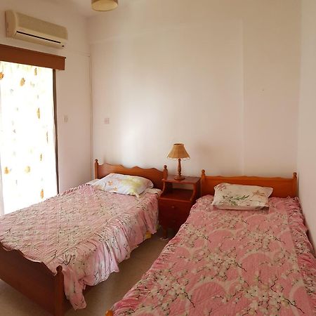 King Philips Apartamento Pafos Exterior foto