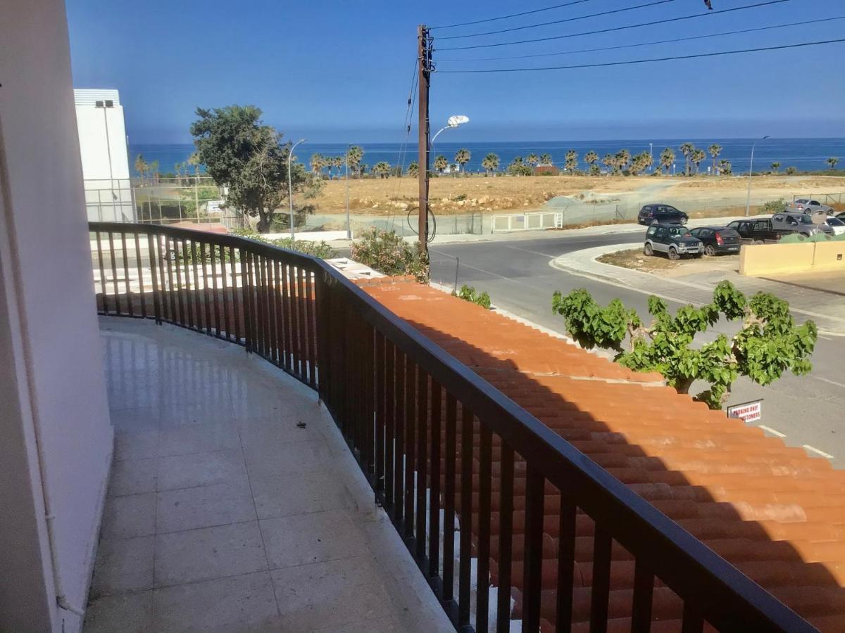 King Philips Apartamento Pafos Exterior foto
