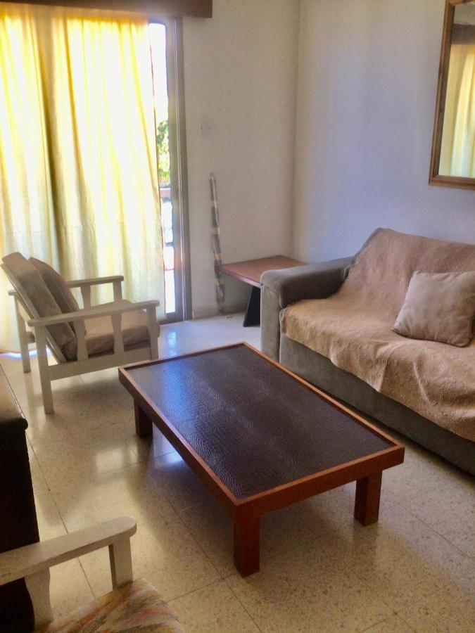 King Philips Apartamento Pafos Exterior foto